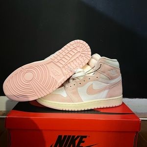 WMNS AIR JORDAN 1 RETRO HIGH OG 'WASHED PINK'